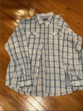 Pronto Uomo Light Blue & White Plaid Button-Up Shirt